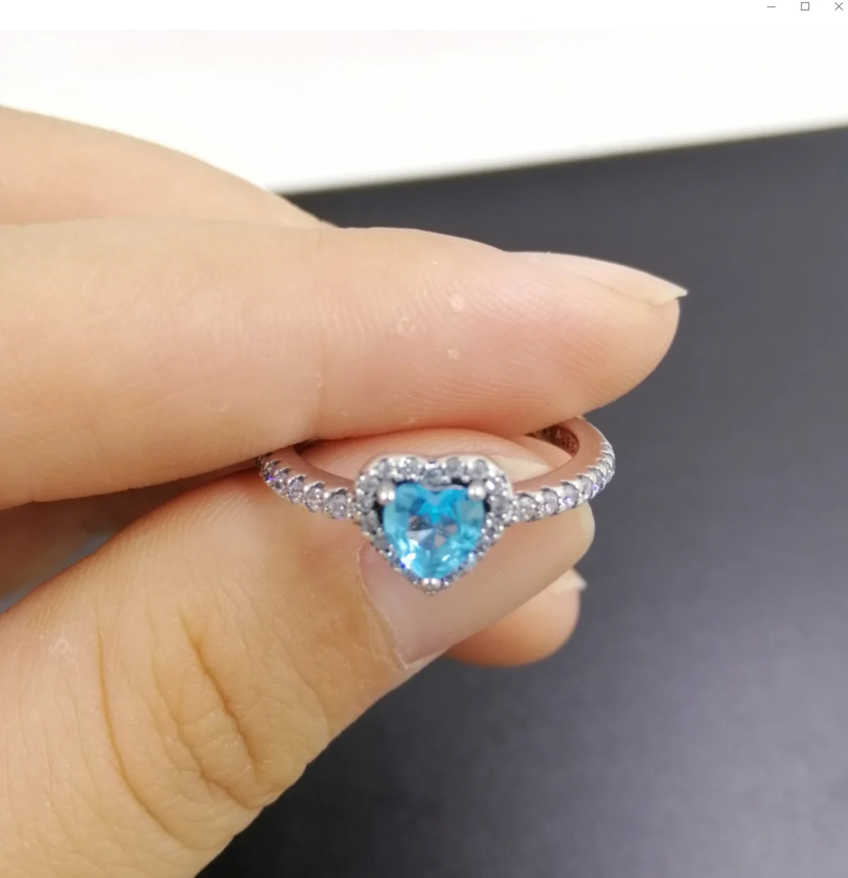 Anillo Corazón Soleste 🩵