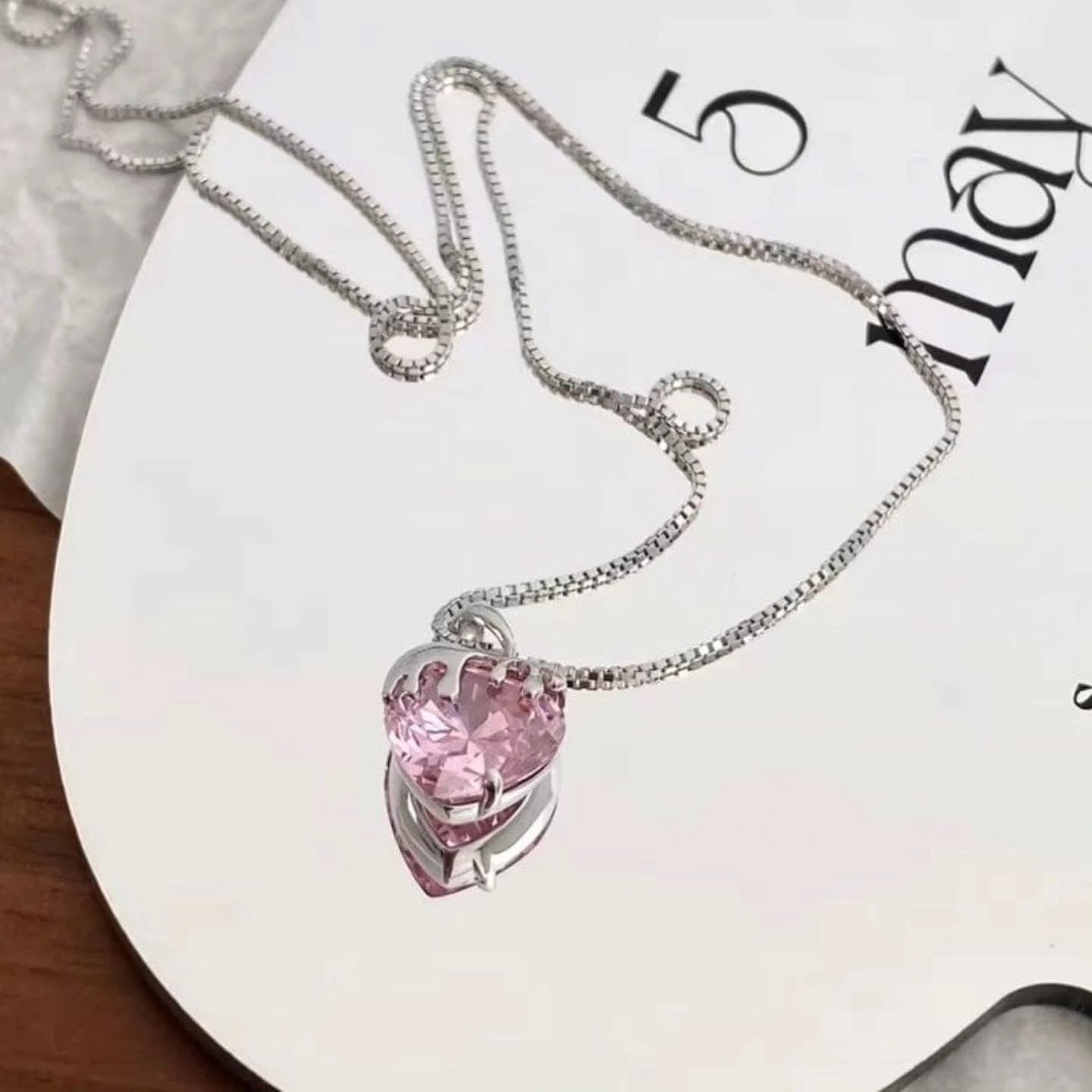 Collar corazón derretido
