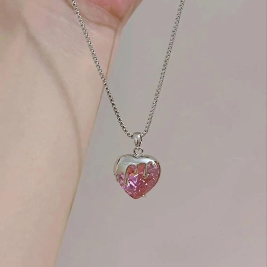 Collar corazón derretido