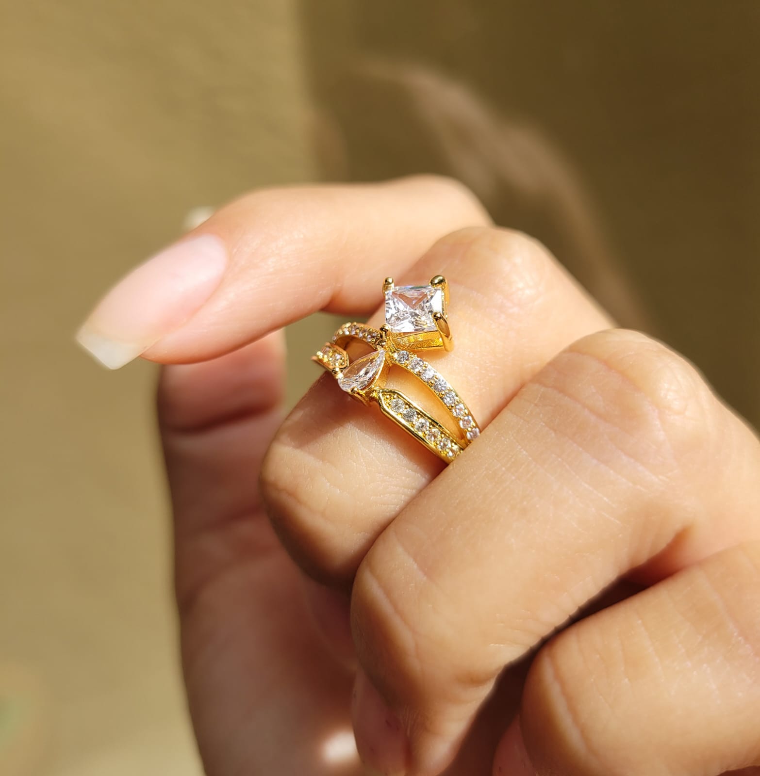 Anillo Nory