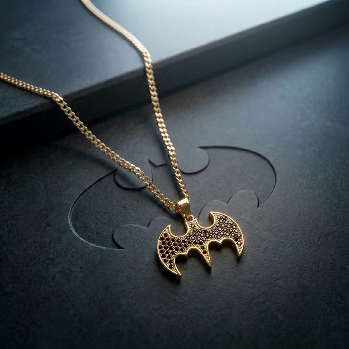 Collar Batman